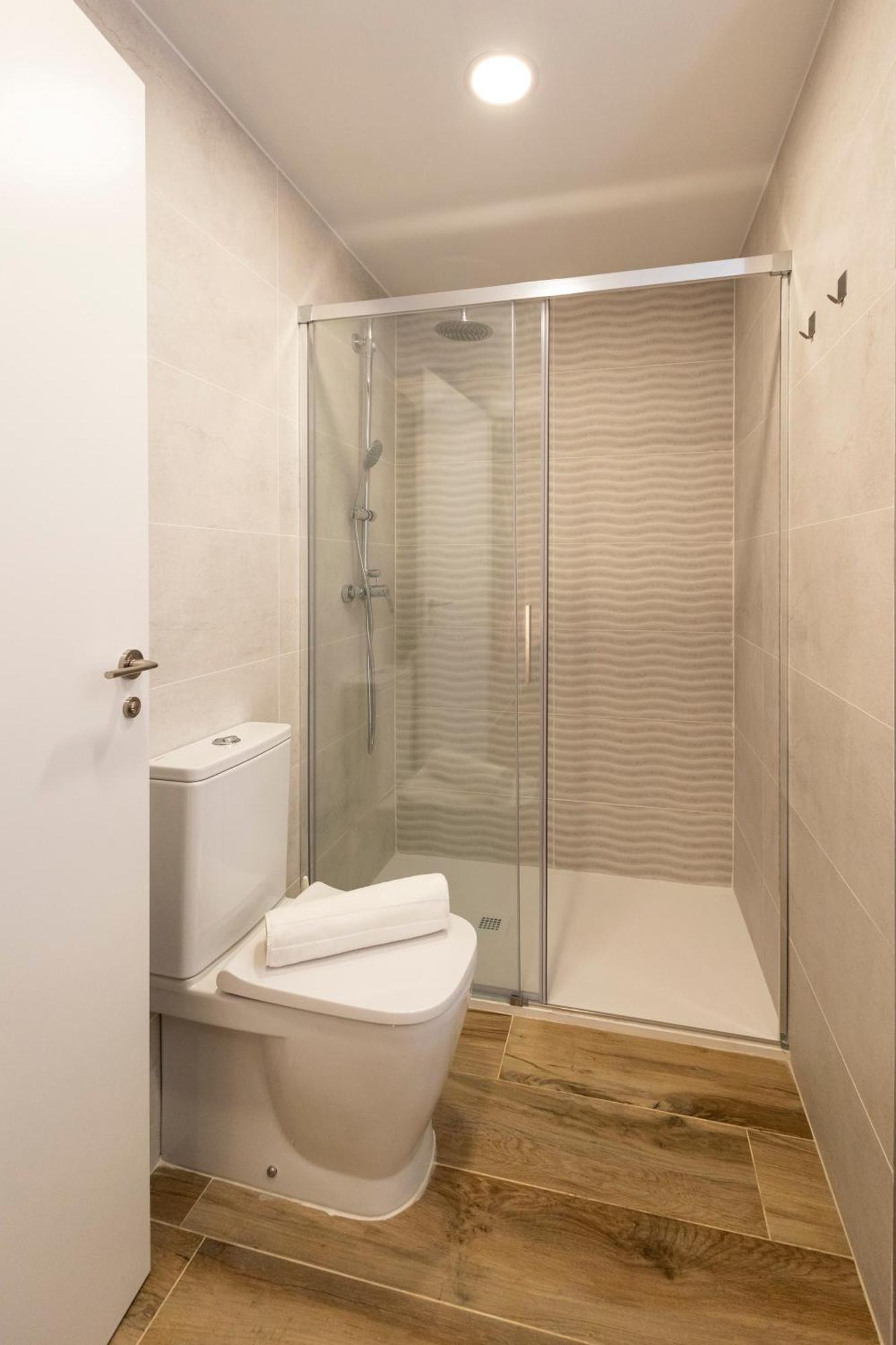 Cortes Suites By Concept Flats Валенсия Екстериор снимка