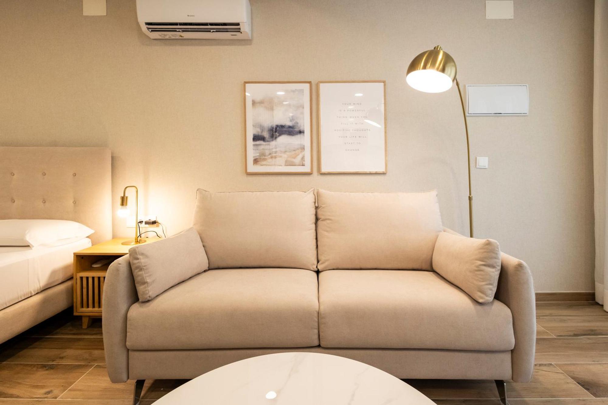 Cortes Suites By Concept Flats Валенсия Екстериор снимка